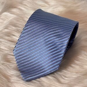 Sophisticated Fratelli Moda 100% Silk Blue Italian made Striped men’s tie Tie‎